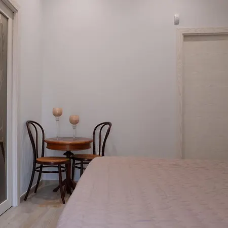 Arco Miraglia - Apulia & Flats